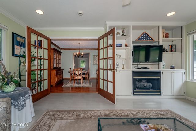 6912 Cresthill Drive, Knoxville, TN 37919