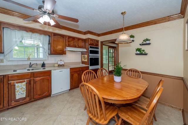 6912 Cresthill Drive, Knoxville, TN 37919