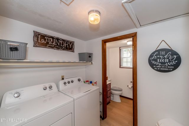 6912 Cresthill Drive, Knoxville, TN 37919