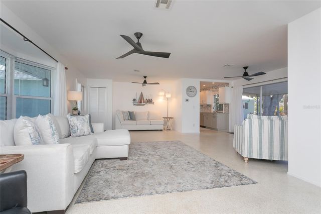 500 MOUNT VERNON DRIVE, Venice, FL 34293