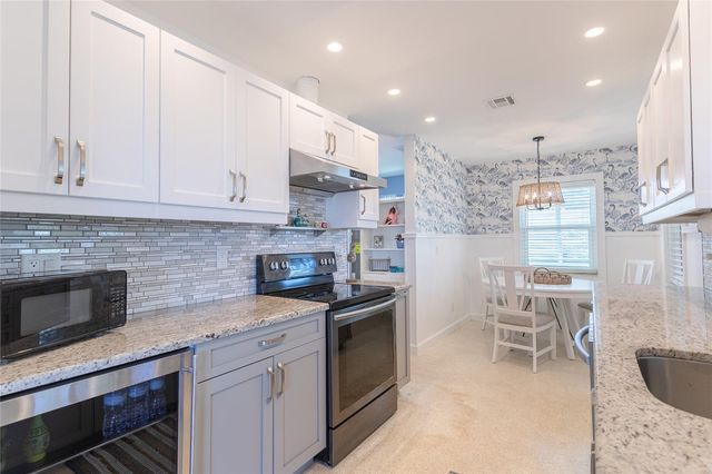 500 MOUNT VERNON DRIVE, Venice, FL 34293