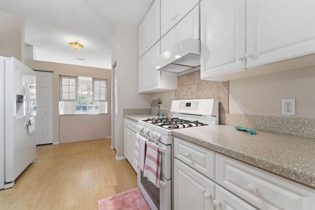 9401 69TH AVENUE E, Palmetto, FL 34221