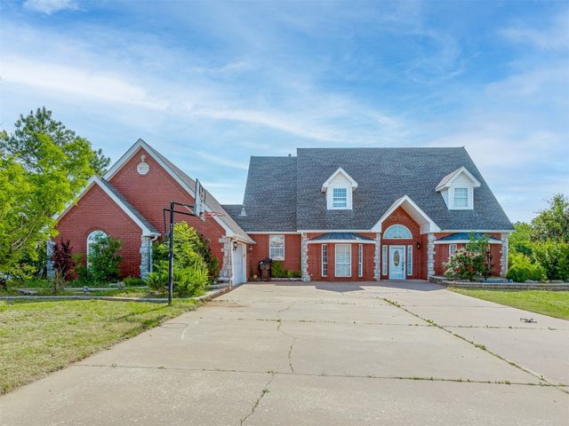 1930 Deer Trail, Purcell, OK 73080