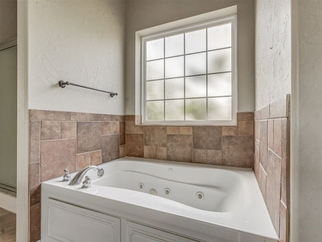 1930 Deer Trail, Purcell, OK 73080