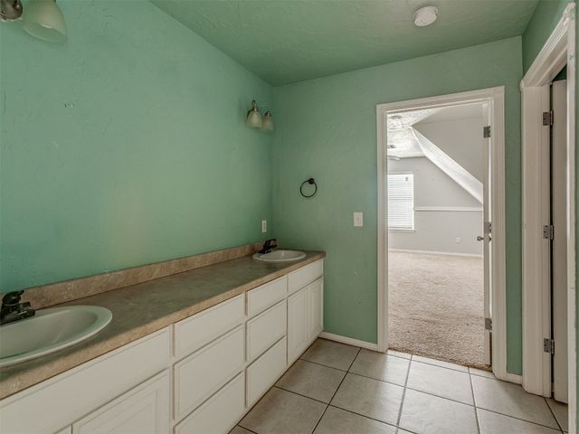 1930 Deer Trail, Purcell, OK 73080
