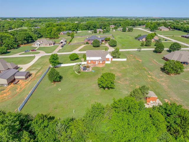 1930 Deer Trail, Purcell, OK 73080