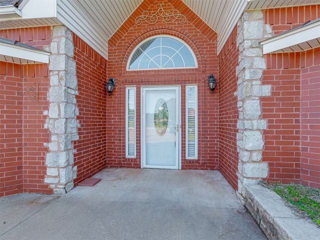 1930 Deer Trail, Purcell, OK 73080