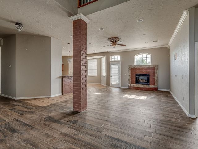 1930 Deer Trail, Purcell, OK 73080