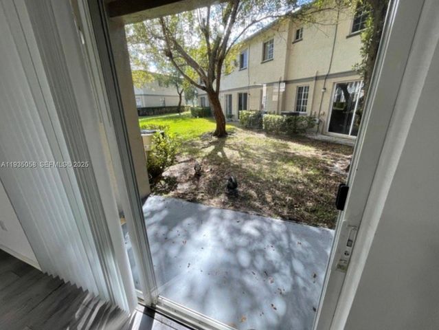 1979 Freeport Ln 1979, Riviera Beach, FL 33404