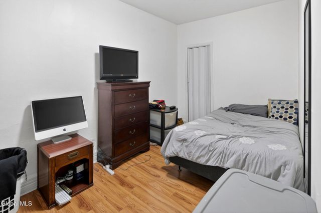 558 Washington Avenue, Albany, NY 12203