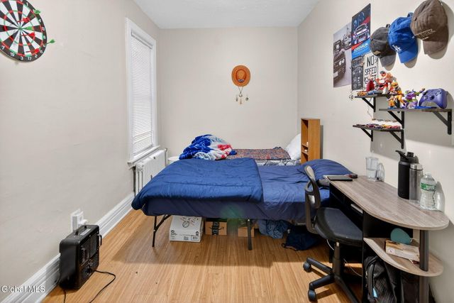 558 Washington Avenue, Albany, NY 12203