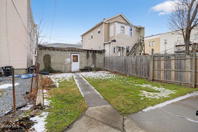 558 Washington Avenue, Albany, NY 12203