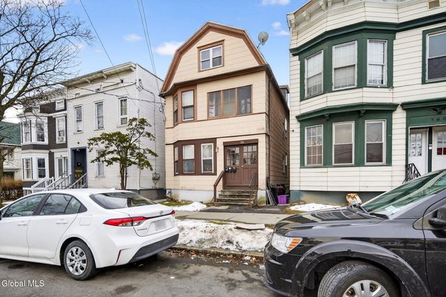 558 Washington Avenue, Albany, NY 12203