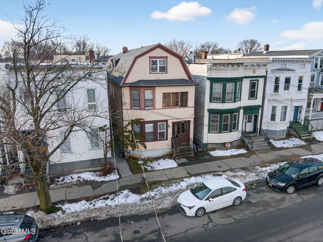 558 Washington Avenue, Albany, NY 12203