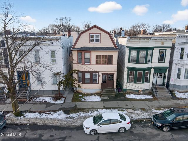 558 Washington Avenue, Albany, NY 12203