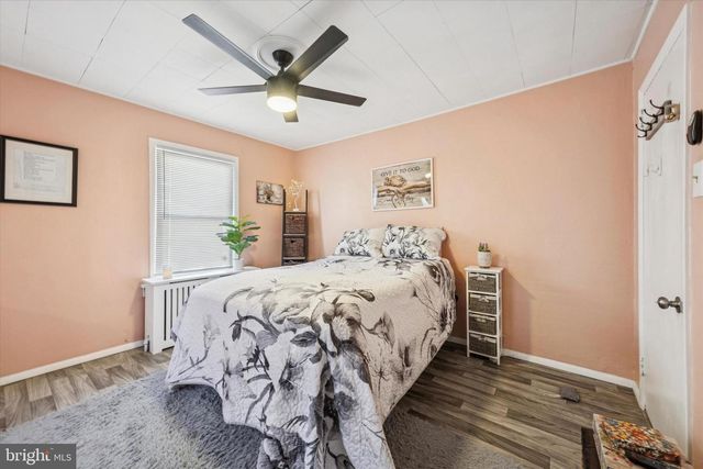 20 N LLANWELLYN AVE, Glenolden, PA 19036