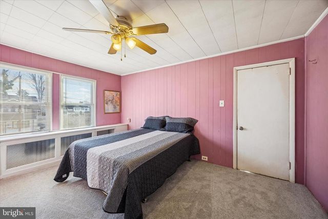 20 N LLANWELLYN AVE, Glenolden, PA 19036