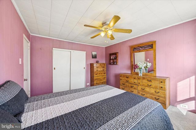 20 N LLANWELLYN AVE, Glenolden, PA 19036