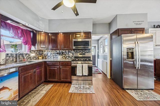 20 N LLANWELLYN AVE, Glenolden, PA 19036