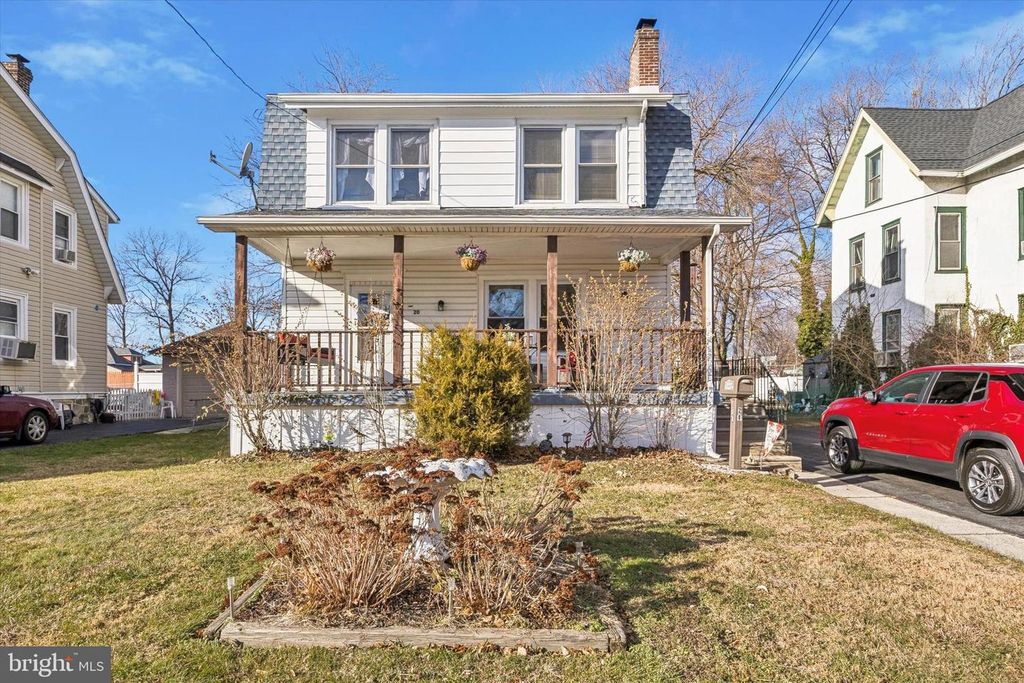 20 N LLANWELLYN AVE, Glenolden, PA 19036