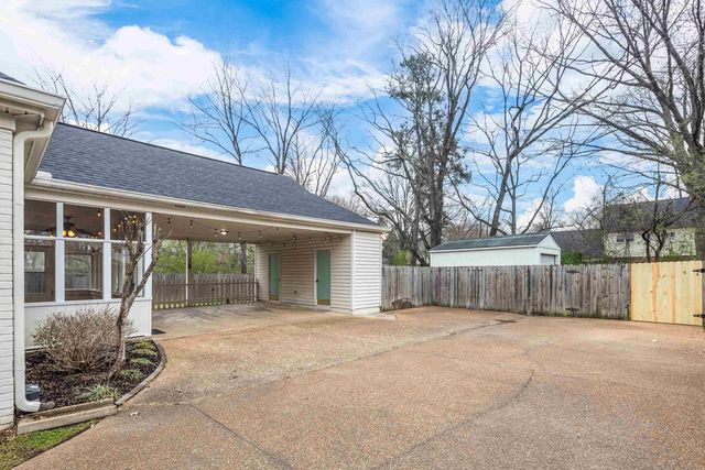 1658 MILLER FARMS RD, Germantown, TN 38138