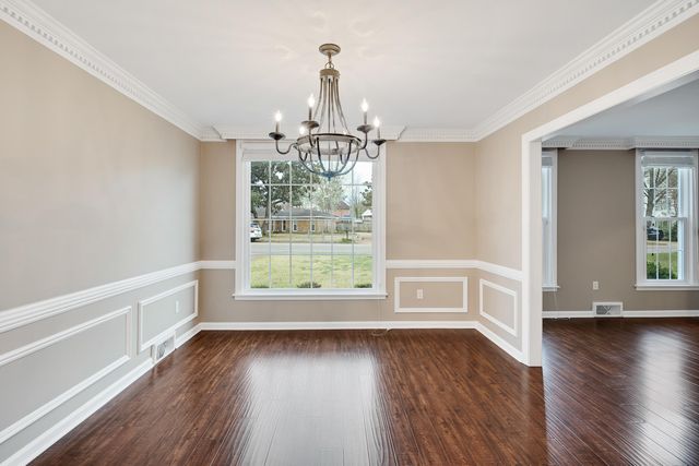 1658 MILLER FARMS RD, Germantown, TN 38138