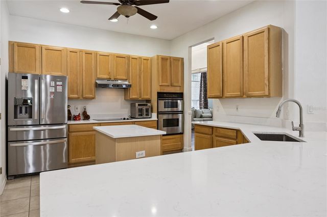 710 REGINA CIRCLE, Oakland, FL 34787