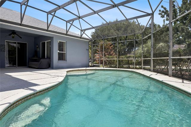 710 REGINA CIRCLE, Oakland, FL 34787