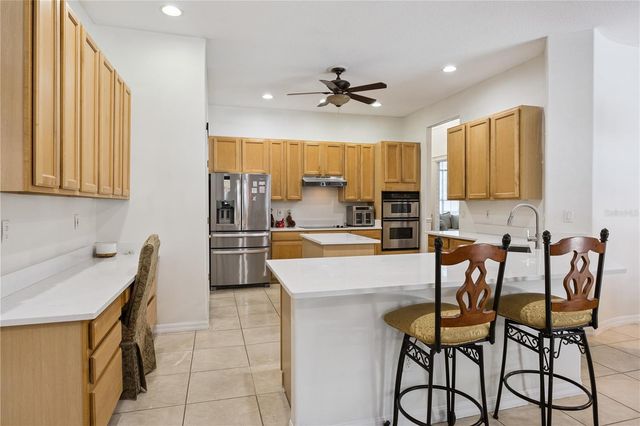 710 REGINA CIRCLE, Oakland, FL 34787