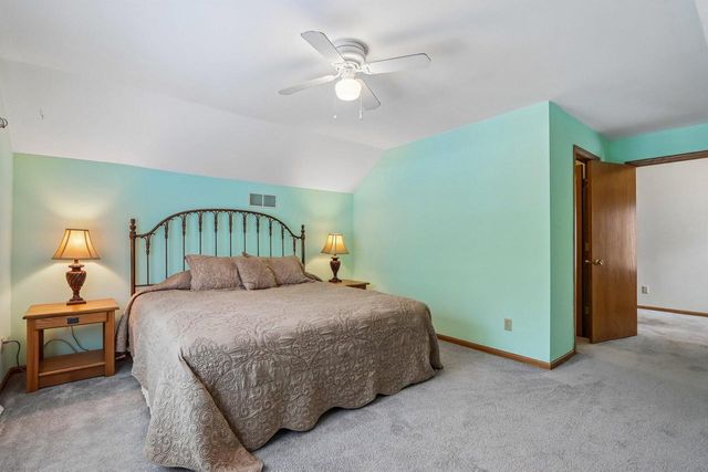 432 Jennifer AVENUE, Burlington, WI 53105