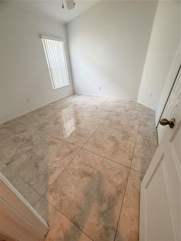 4316 OLD WAVERLY COURT, Wesley Chapel, FL 33543