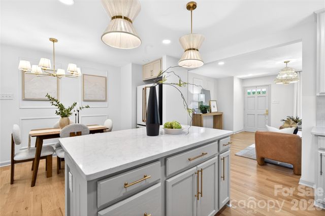 4408 Ivanhoe Place, Charlotte, NC 28205