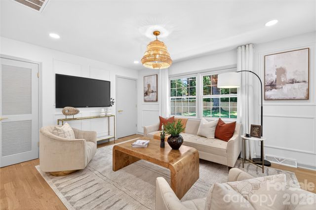4408 Ivanhoe Place, Charlotte, NC 28205