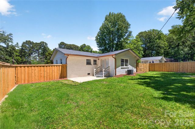 4408 Ivanhoe Place, Charlotte, NC 28205
