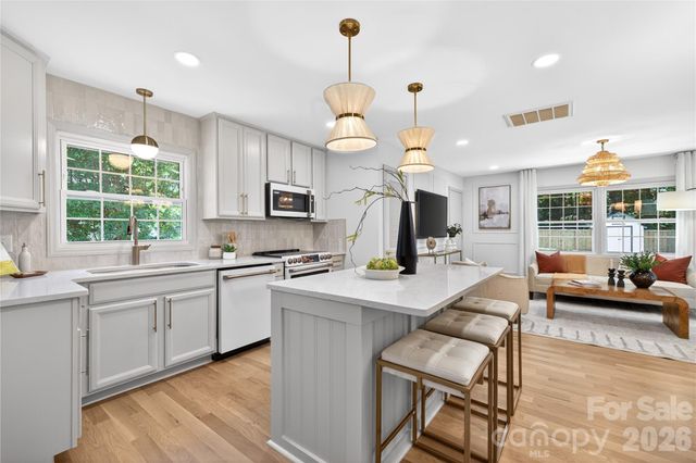 4408 Ivanhoe Place, Charlotte, NC 28205