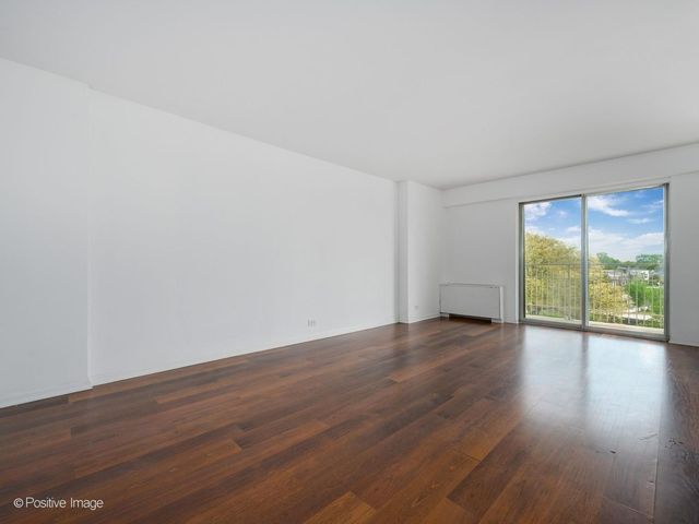 7061 N KEDZIE Avenue 410, Chicago, IL 60645