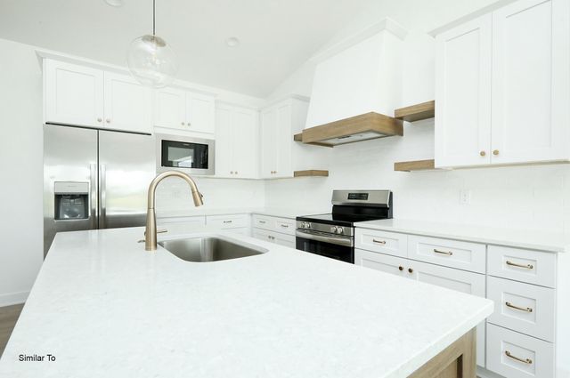 2410 NE 6th Street, Grimes, IA 50111