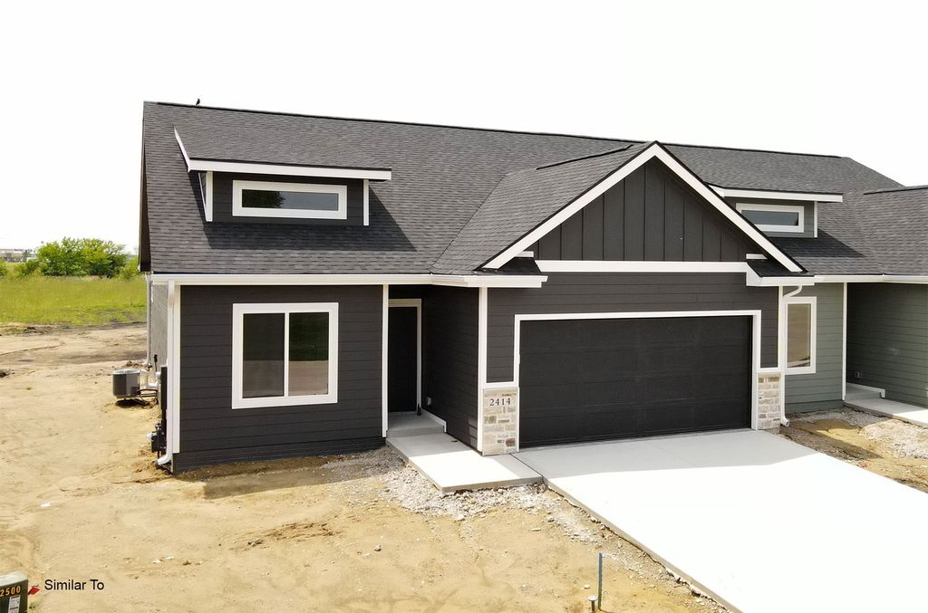 2410 NE 6th Street, Grimes, IA 50111