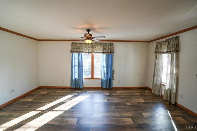 148 East Zimmer Drive, Lehigh Twp, PA 18088