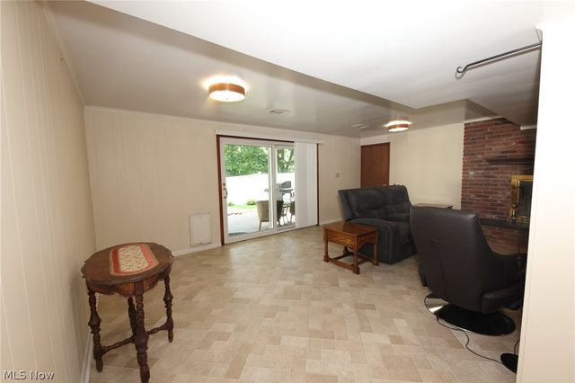 328 Country Club Blvd, Weirton, WV 26062