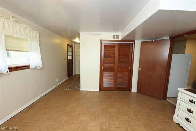 328 Country Club Blvd, Weirton, WV 26062