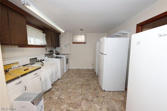 328 Country Club Blvd, Weirton, WV 26062