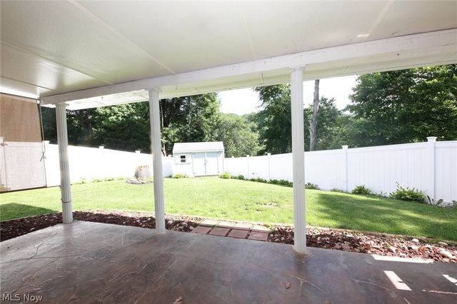 328 Country Club Blvd, Weirton, WV 26062