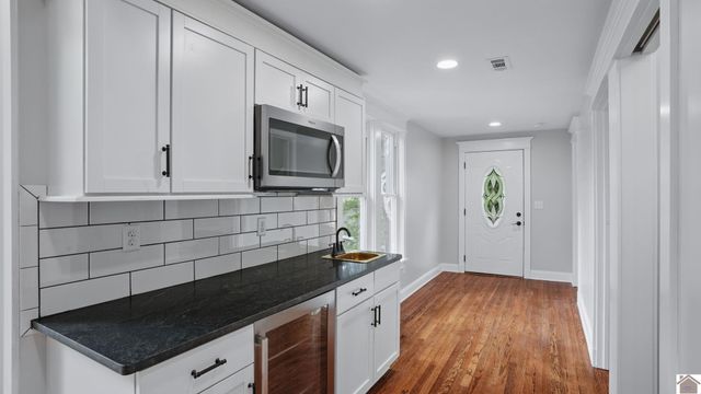 321 N 8th Street, Paducah, KY 42001