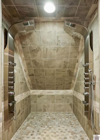 321 N 8th Street, Paducah, KY 42001