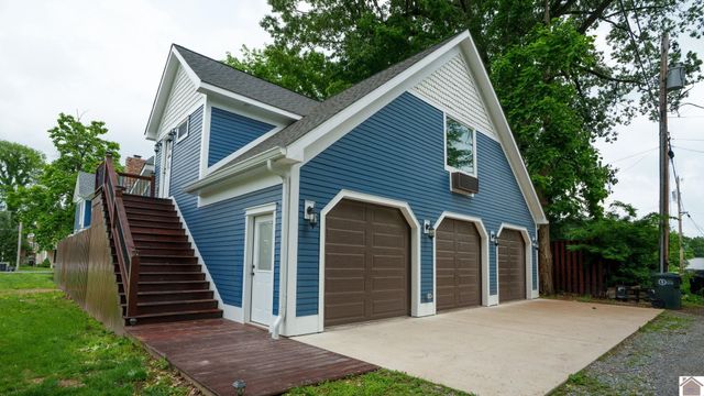 321 N 8th Street, Paducah, KY 42001