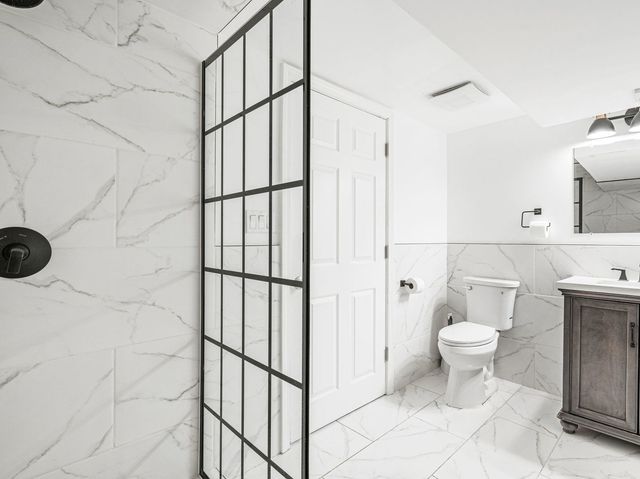 3824 Sunset Avenue, Markham, IL 60428