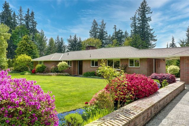 19416 84th Avenue W, Edmonds, WA 98026