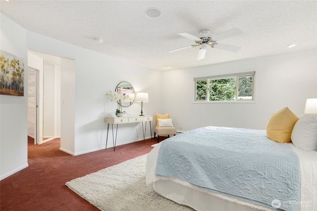 19416 84th Avenue W, Edmonds, WA 98026