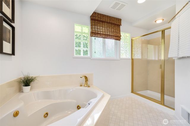 19416 84th Avenue W, Edmonds, WA 98026